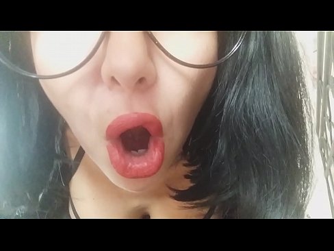 ❤️ Sayang, ibu tirimu tidak mengizinkanmu pergi ke sekolah hari ini... Aku sangat membutuhkanmu... ☑ Video anal pada kami ❤