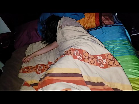 ❤️ Anak tiri memarahi ibu tirinya yang masih muda saat dia tidur. ☑ Video anal pada kami ❤